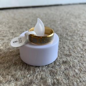 Size 8 | JESUS Ring